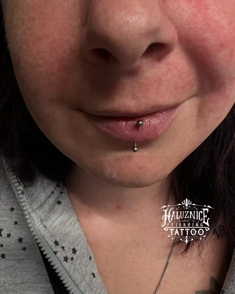 Vertical labret basic 2